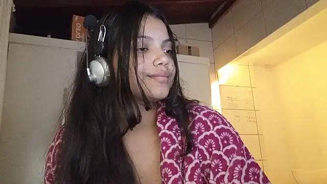 Snapshot of bombomepimenta chatting on November 10, 3:05 am bombomepimenta online show from November 10, 3:05 am