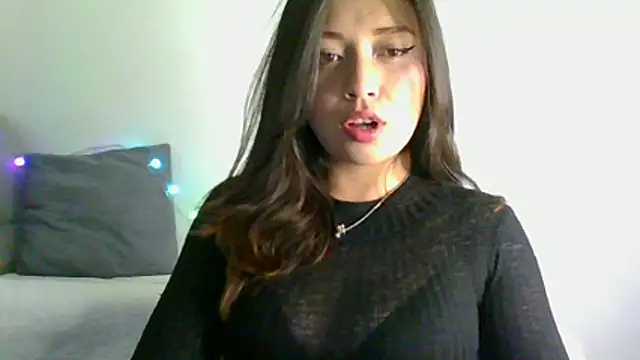 katherodriguezx online show from May 8, 8:36 pm
