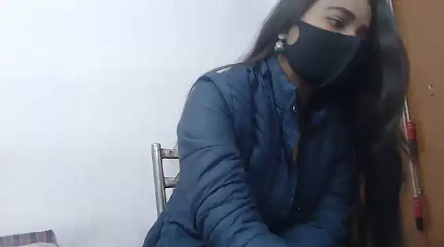 Snapshot of wildbabes chatting on December 9, 8:44 pm wildbabes online show from December 9, 8:44 pm