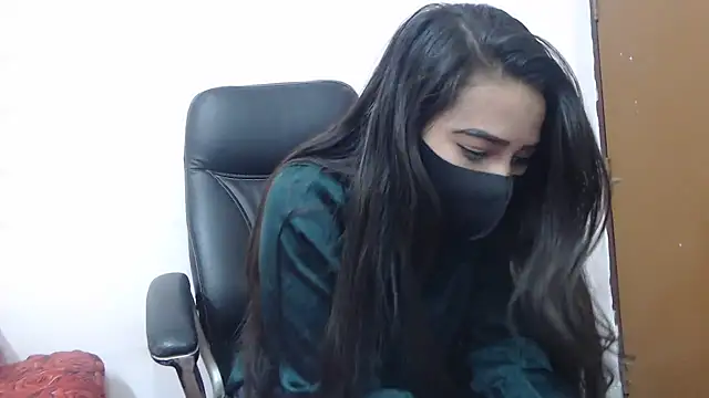 Snapshot of wildbabes chatting on January 17, 5:51 pm wildbabes online show from January 17, 5:51 pm