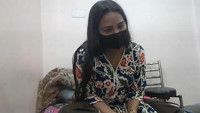 Snapshot of wildbabes chatting on December 17, 5:52 pm wildbabes online show from December 17, 5:52 pm