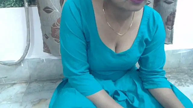 wildbabes online show from May 19, 6:03 pm