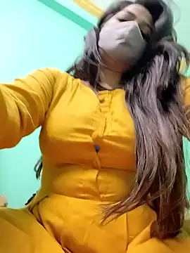 Monalisa Singh online show from December 5, 5:06 pm