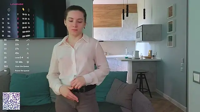 DonnaBurkee online show from May 5, 4:09 am