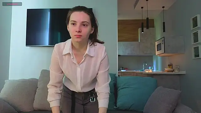 DonnaBurkee online show from May 18, 4:07 am