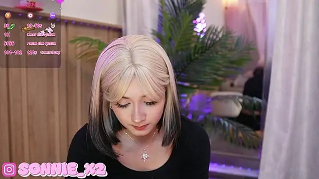 Snapshot of Sonnie_ chatting on March 10, 11:32 am Sonnie online show from March 10, 11:32 am