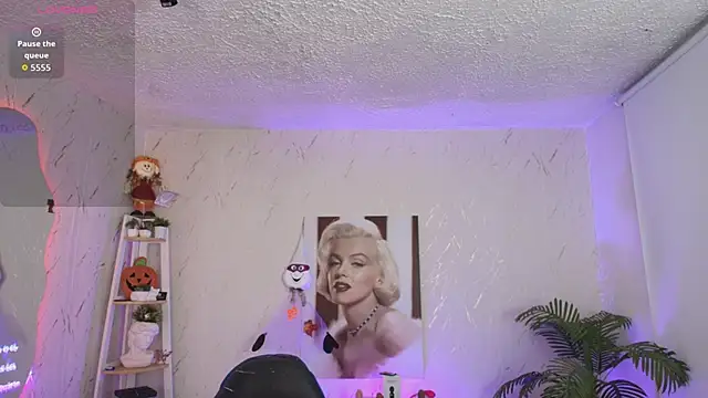 Snapshot of SALOOMEE__ chatting on March 12, 11:27 am SALOOMEE online show from March 12, 11:27 am