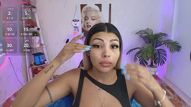 Snapshot of SALOOMEE__ chatting on March 21, 11:26 am SALOOMEE online show from March 21, 11:26 am