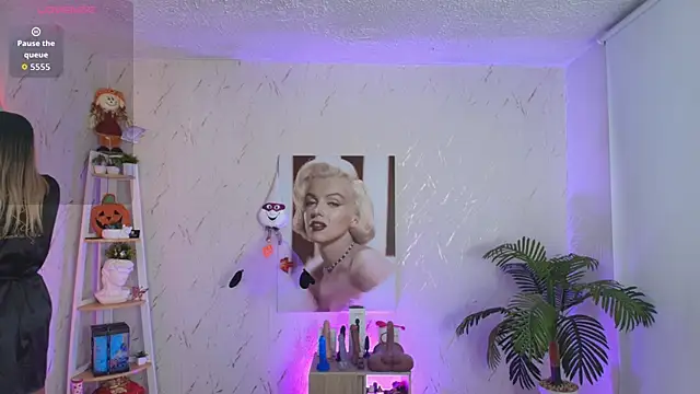 Snapshot of SALOOMEE__ chatting on March 23, 11:36 am SALOOMEE online show from March 23, 11:36 am