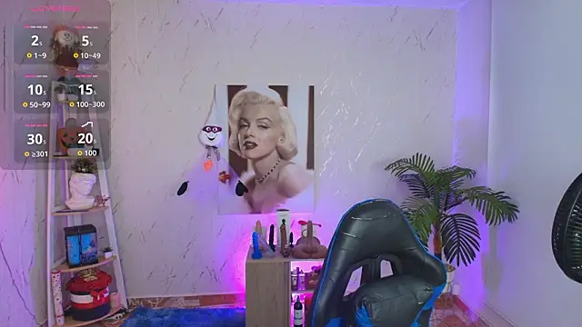 Snapshot of SALOOMEE__ chatting on March 24, 10:53 am SALOOMEE online show from March 24, 10:53 am