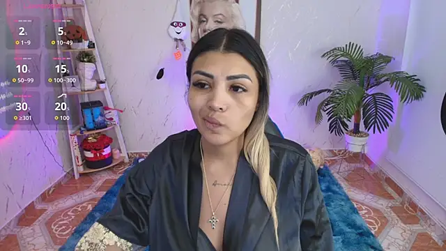 Snapshot of SALOOMEE__ chatting on March 26, 11:27 am SALOOMEE online show from March 26, 11:27 am