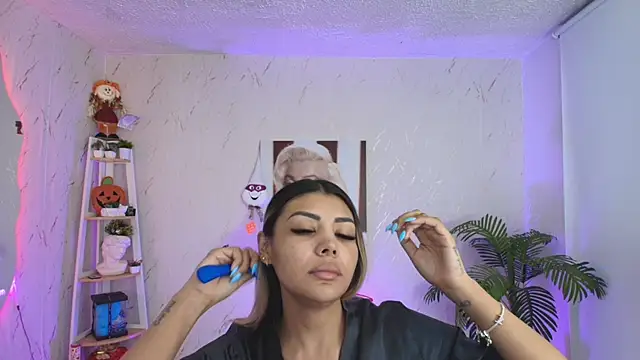 Snapshot of SALOOMEE__ chatting on March 28, 10:37 am SALOOMEE online show from March 28, 10:37 am