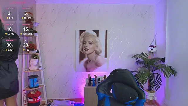 Snapshot of SALOOMEE__ chatting on April 1, 8:48 am SALOOMEE online show from April 1, 8:48 am