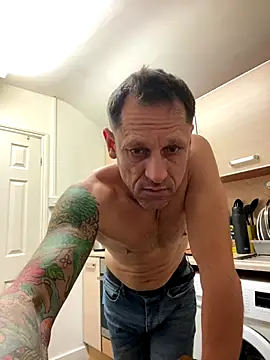 Yourhotboy 42 online show from December 15, 8:13 pm