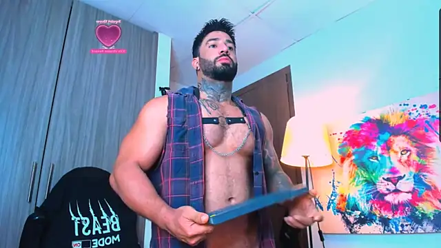 Snapshot of naugthy_dominant chatting on October 16, 12:17 pm naugthy dominant online show from October 16, 12:17 pm