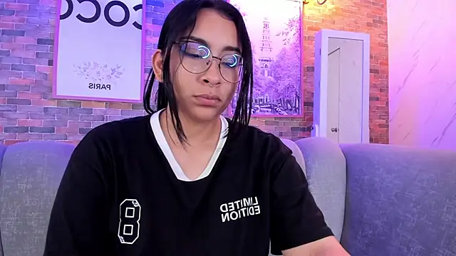 miah b online show from February 20, 9:44 am