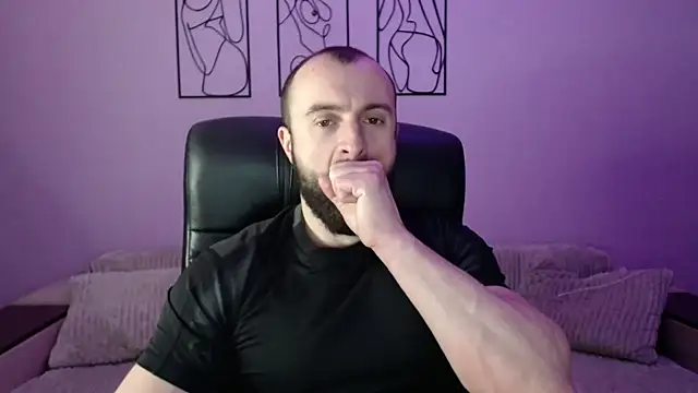 brindlefly6969 online show from March 16, 12:09 pm