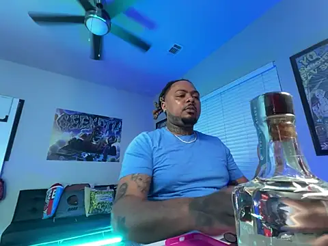 4EVAGLACIERS online show from March 24, 3:22 am