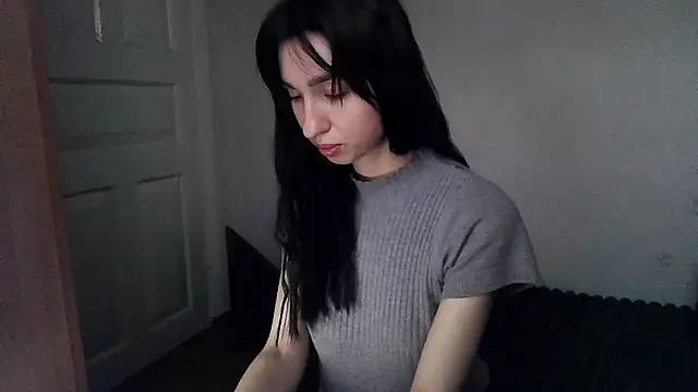 ElizaSwon online show from October 12, 2:49 pm