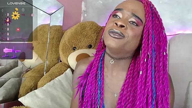 puca ebony online show from January 15, 1:34 am