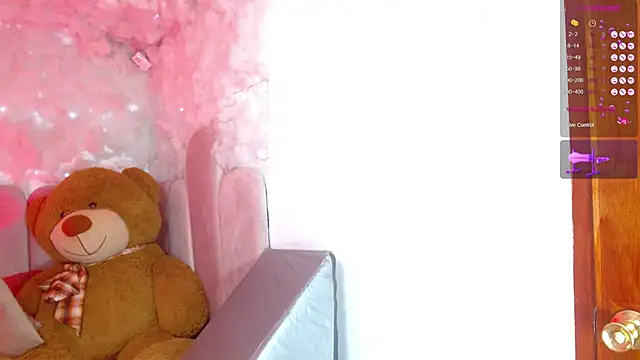 puca ebony online show from March 10, 4:45 pm