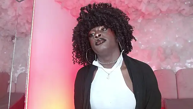 Snapshot of puca_ebony chatting on July 6, 4:53 pm puca ebony online show from July 6, 4:53 pm