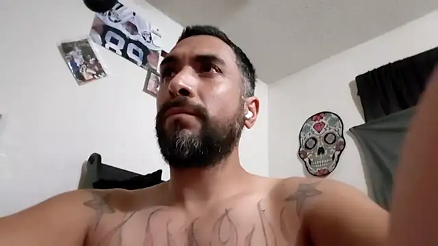 Snapshot of Forbidden_daddy chatting on March 13, 6:53 am Forbidden daddy online show from March 13, 6:53 am