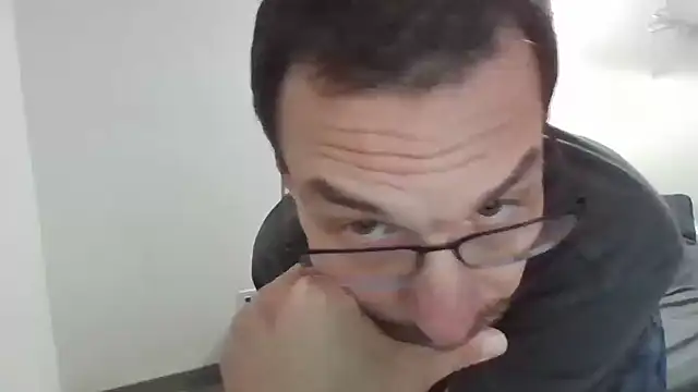 Iliketocooksquirt25 online show from January 18, 3:09 am