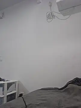 Snapshot of Iliketocooksquirt25 chatting on September 21, 12:29 pm Iliketocooksquirt25 online show from September 21, 12:29 pm