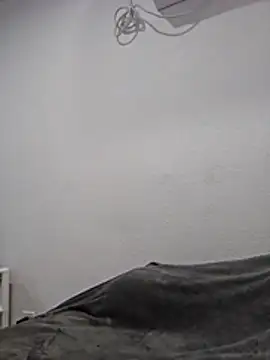 Snapshot of Iliketocooksquirt25 chatting on November 5, 12:43 am Iliketocooksquirt25 online show from November 5, 12:43 am