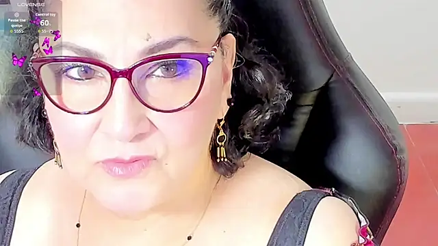 Snapshot of cataleya_mom chatting on September 30, 12:48 am cataleya mom online show from September 30, 12:48 am