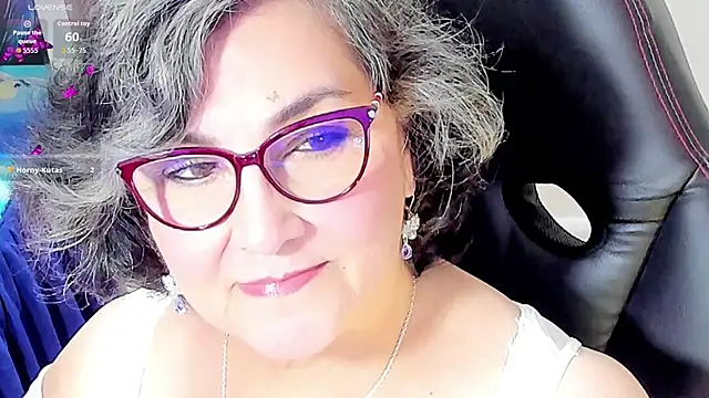 Snapshot of cataleya_mom chatting on October 2, 2:18 am cataleya mom online show from October 2, 2:18 am