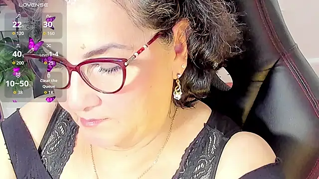 Snapshot of cataleya_mom chatting on October 26, 1:33 am cataleya mom online show from October 26, 1:33 am