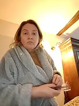 lady charlyne online show from September 17, 7:32 am