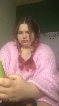 Snapshot of Freakcute_ chatting on March 11, 1:45 pm Freakcute online show from March 11, 1:45 pm