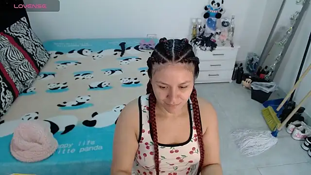 soniafuckboobs online show from February 17, 2:46 pm