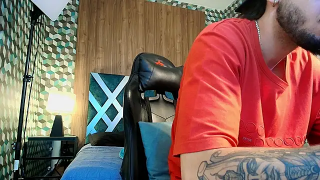 Michael magno online show from November 12, 7:46 pm