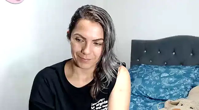 Chantal hott online show from December 3, 1:52 am