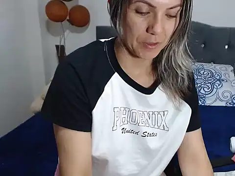 Chantal hott online show from December 18, 3:04 am