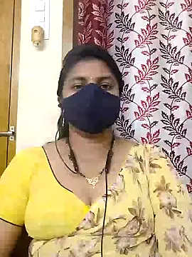 Snapshot of Indian-Indhuja chatting on December 2, 1:47 am Indian-Indhuja online show from December 2, 1:47 am