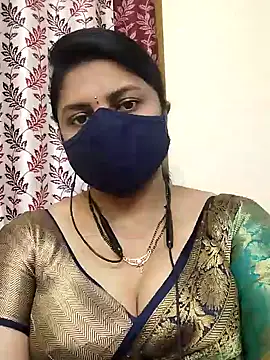 Snapshot of Indian-Indhuja chatting on January 9, 2:22 am Indian-Indhuja online show from January 9, 2:22 am