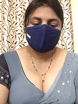 Snapshot of Indian-Indhuja chatting on September 26, 2:43 pm Indian-Indhuja online show from September 26, 2:43 pm