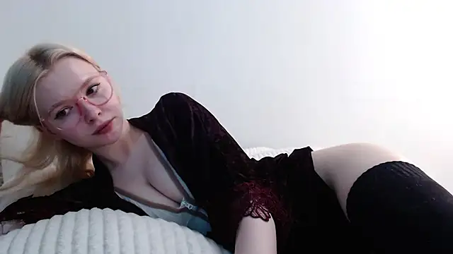 Snapshot of Sataobby chatting on March 13, 5:28 pm Sataobby online show from March 13, 5:28 pm