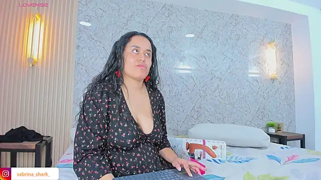 sabrina shark  online show from November 22, 3:05 am