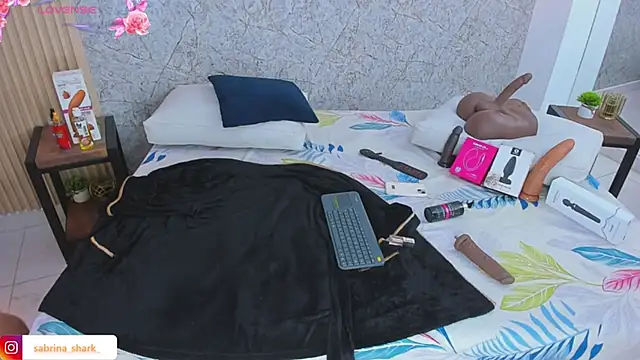 sabrina shark  online show from November 24, 2:33 am