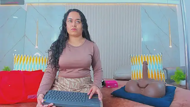 sabrina shark  online show from March 31, 12:23 am