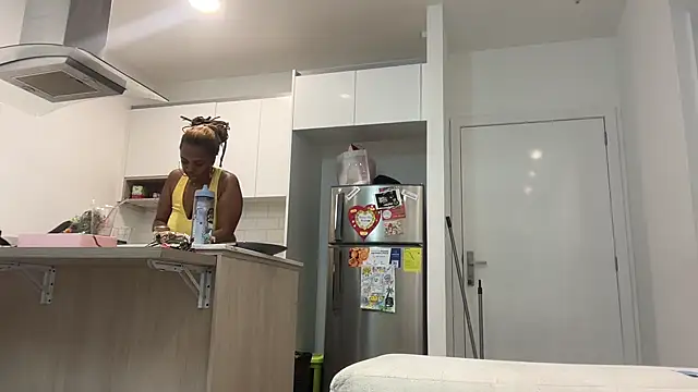 Snapshot of ChocolateCakeQueen chatting on January 28, 2:53 am ChocolateCakeQueen online show from January 28, 2:53 am