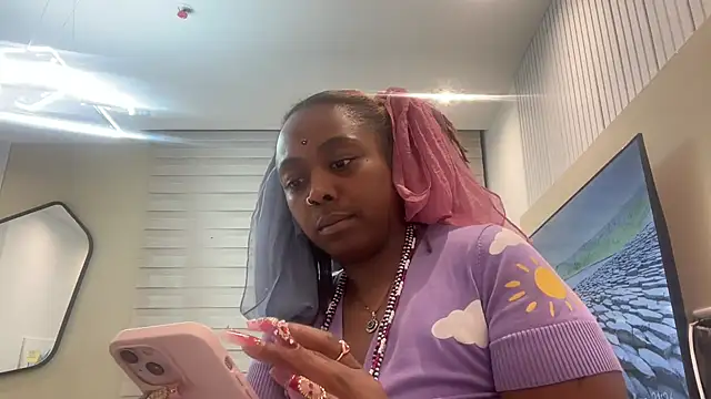 Snapshot of ChocolateCakeQueen chatting on February 4, 2:28 am ChocolateCakeQueen online show from February 4, 2:28 am