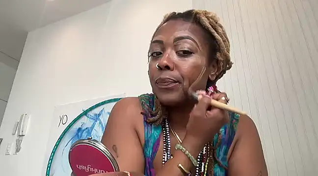 Snapshot of ChocolateCakeQueen chatting on February 25, 6:20 pm ChocolateCakeQueen online show from February 25, 6:20 pm