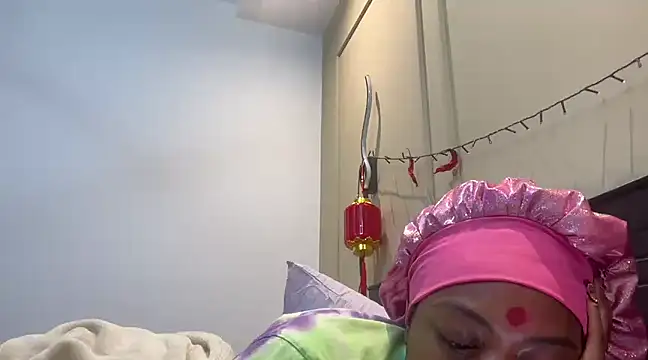 Snapshot of ChocolateCakeQueen chatting on March 1, 1:32 am ChocolateCakeQueen online show from March 1, 1:32 am